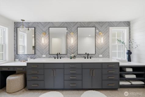 18124 Riviera Place SW Normandy Park WA 98166