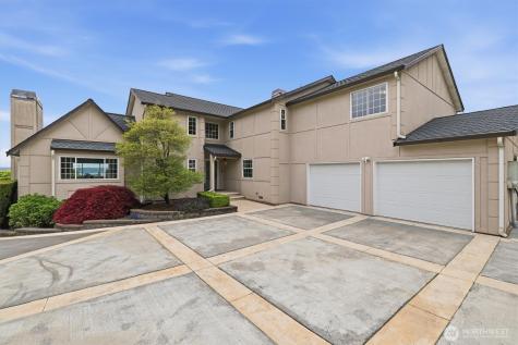 18124 Riviera Place SW Normandy Park WA 98166