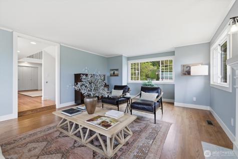 18124 Riviera Place SW Normandy Park WA 98166