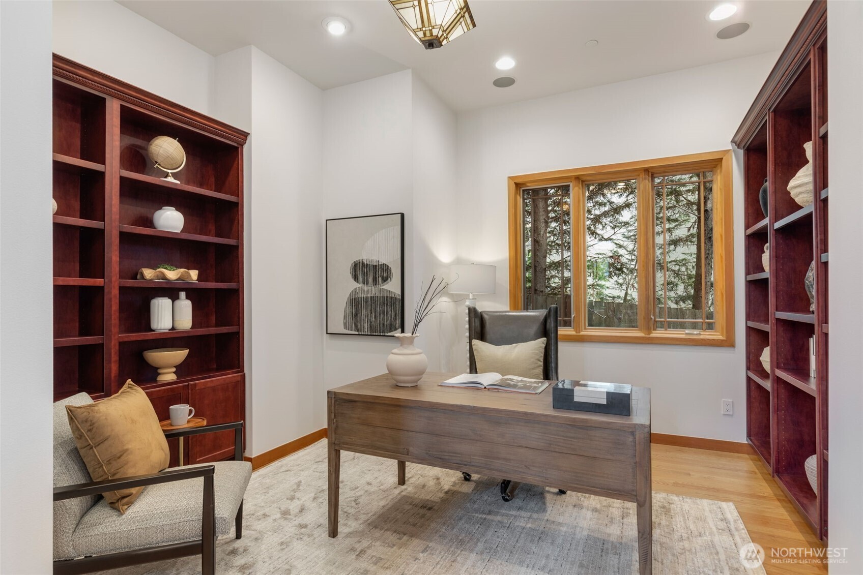 8551 NE Juanita Drive Kirkland WA 98034