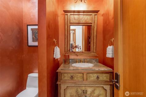 8551 NE Juanita Drive Kirkland WA 98034