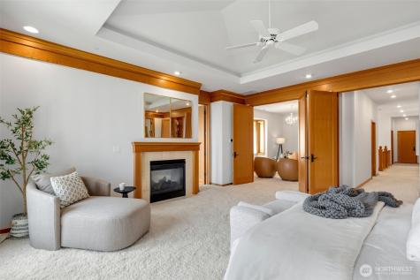 8551 NE Juanita Drive Kirkland WA 98034