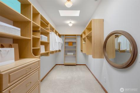 8551 NE Juanita Drive Kirkland WA 98034