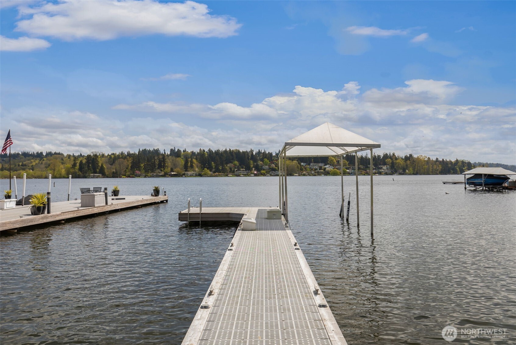 8551 NE Juanita Drive Kirkland WA 98034