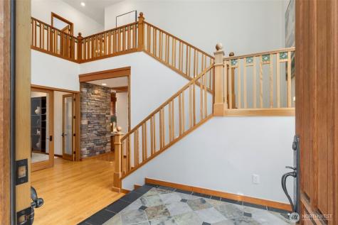 8551 NE Juanita Drive Kirkland WA 98034