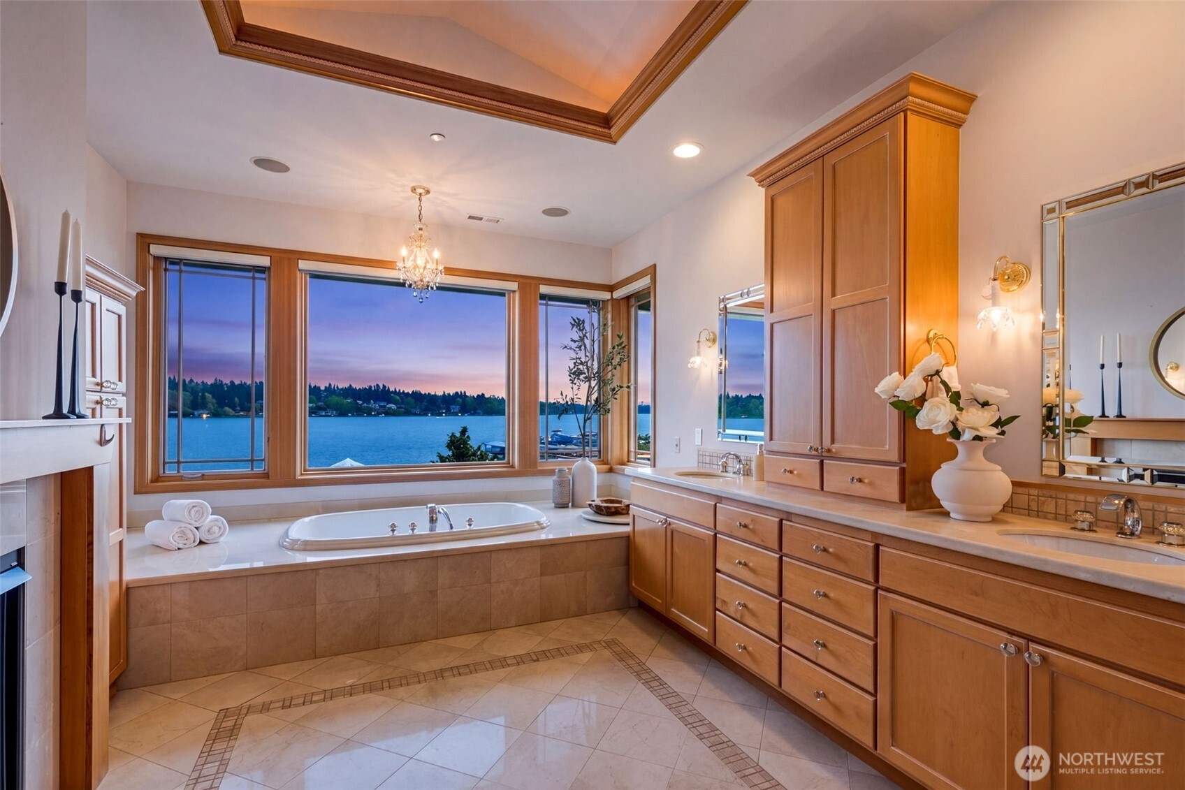 8551 NE Juanita Drive Kirkland WA 98034