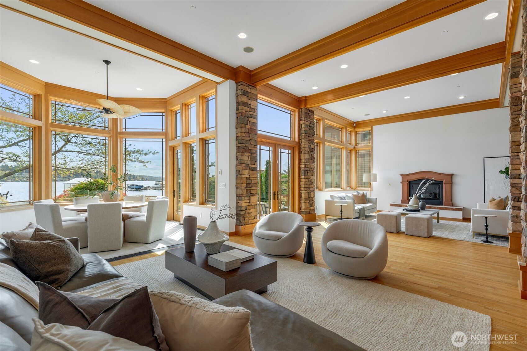 8551 NE Juanita Drive Kirkland WA 98034