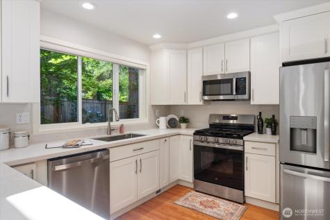 3320 165th Place NE Bellevue WA 98008