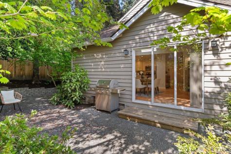 3320 165th Place NE Bellevue WA 98008