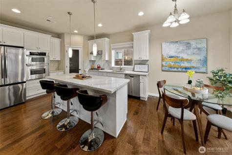 1528 211th Place NE Sammamish WA 98074