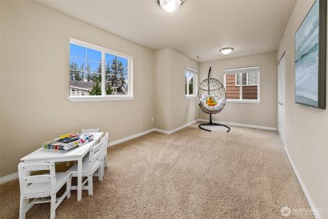 1528 211th Place NE Sammamish WA 98074