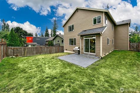 1528 211th Place NE Sammamish WA 98074