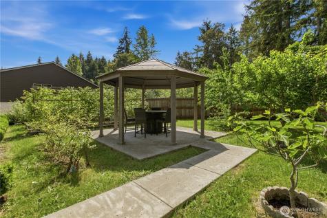 2106 E 45th Court Tacoma WA 98404