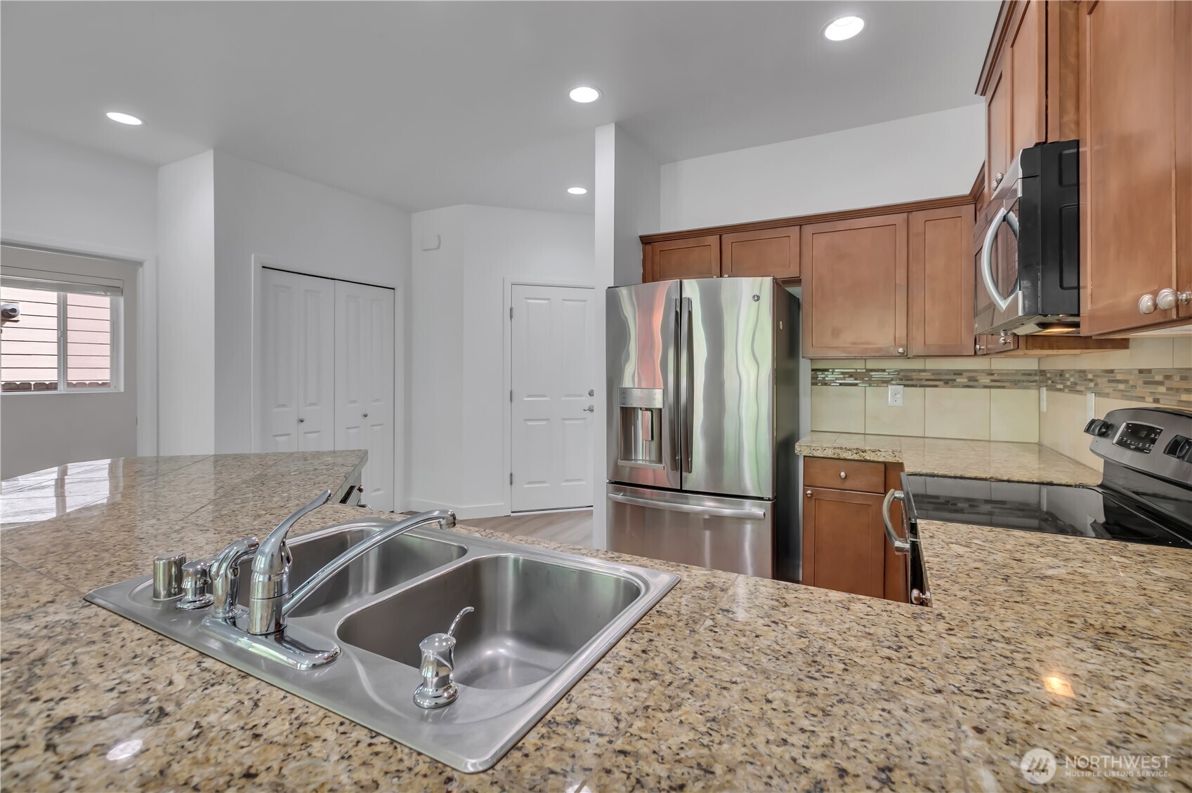 2106 E 45th Court Tacoma WA 98404
