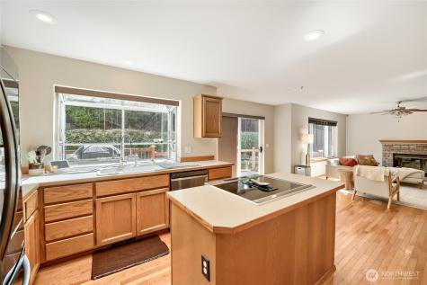 2412 21st Avenue Ct SE Puyallup WA 98372