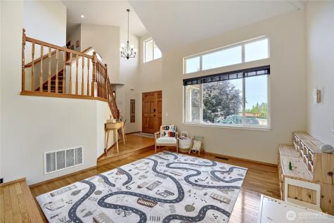 2412 21st Avenue Ct SE Puyallup WA 98372