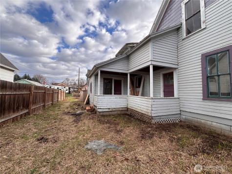 212 N 1st Street Dayton WA 99328