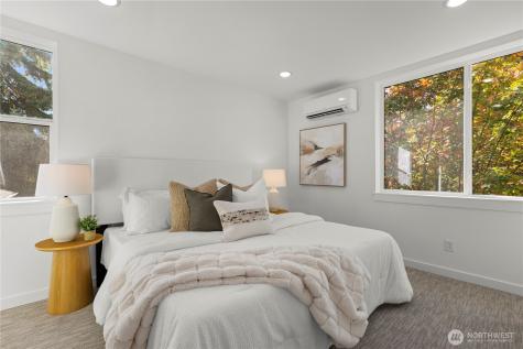 6540 Latona Avenue NE Seattle WA 98115
