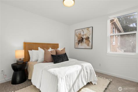6540 Latona Avenue NE Seattle WA 98115