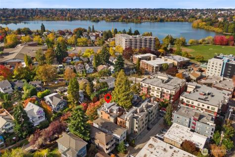 6540 Latona Avenue NE Seattle WA 98115