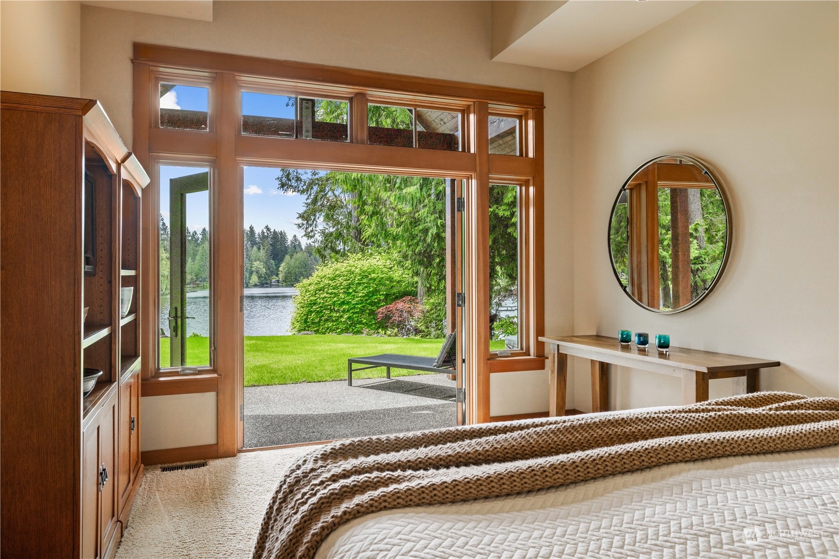 1752 W Beaver Lake Drive SE Sammamish WA 98075