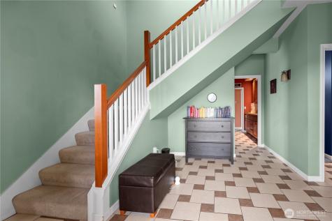 2140 SW Vista Park Drive Oak Harbor WA 98277