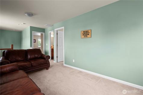 2140 SW Vista Park Drive Oak Harbor WA 98277