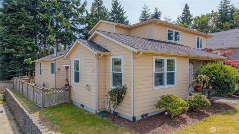 2140 SW Vista Park Drive Oak Harbor WA 98277