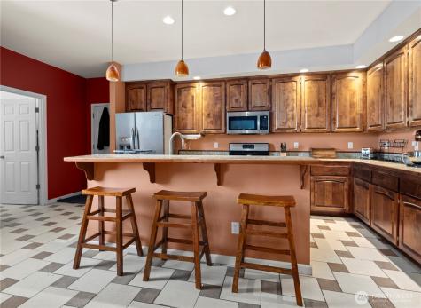 2140 SW Vista Park Drive Oak Harbor WA 98277