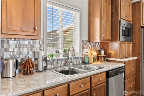 60 Alvarado Road Tonasket WA 98855