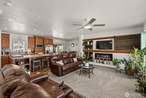 60 Alvarado Road Tonasket WA 98855