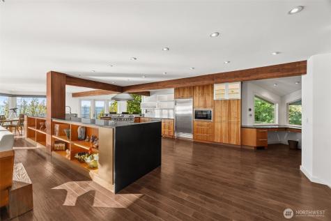 20423 10th Place SW Normandy Park WA 98166