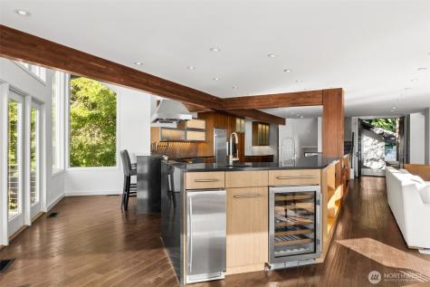 20423 10th Place SW Normandy Park WA 98166