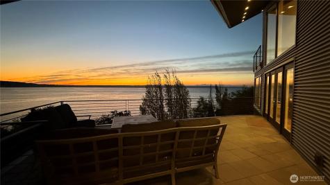 20423 10th Place SW Normandy Park WA 98166