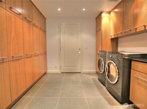 20423 10th Place SW Normandy Park WA 98166