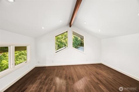 20423 10th Place SW Normandy Park WA 98166