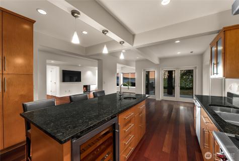 20423 10th Place SW Normandy Park WA 98166