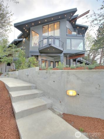 20423 10th Place SW Normandy Park WA 98166