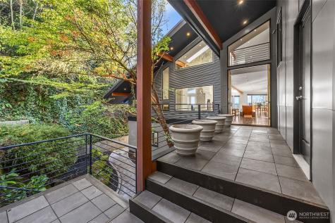 20423 10th Place SW Normandy Park WA 98166