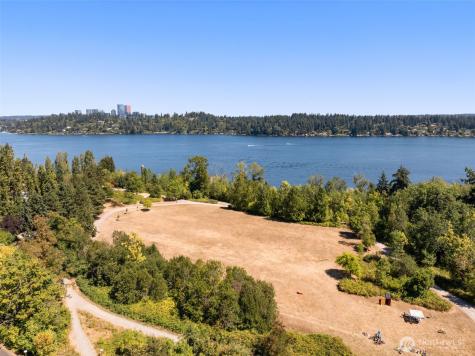 5044 Butterworth Road Mercer Island WA 98040