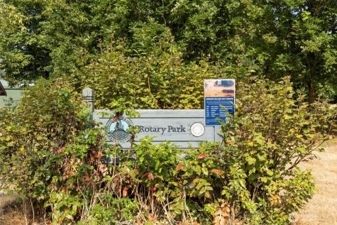 5044 Butterworth Road Mercer Island WA 98040