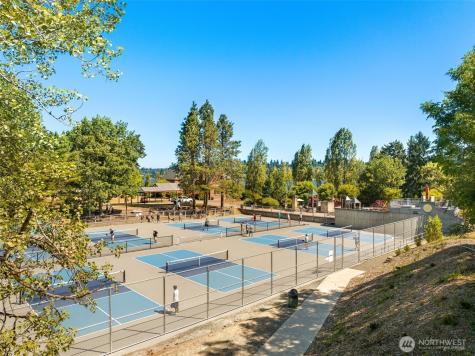 5044 Butterworth Road Mercer Island WA 98040