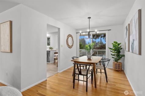 317 145th Avenue NE Bellevue WA 98007