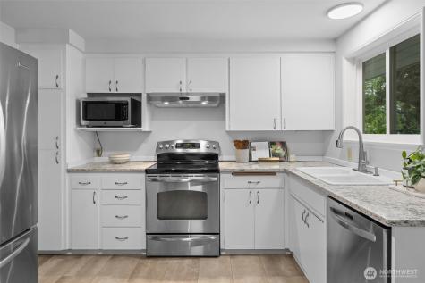 317 145th Avenue NE Bellevue WA 98007