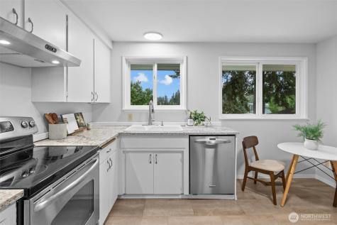 317 145th Avenue NE Bellevue WA 98007