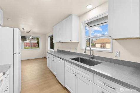 5402 Yakima Avenue Tacoma WA 98408