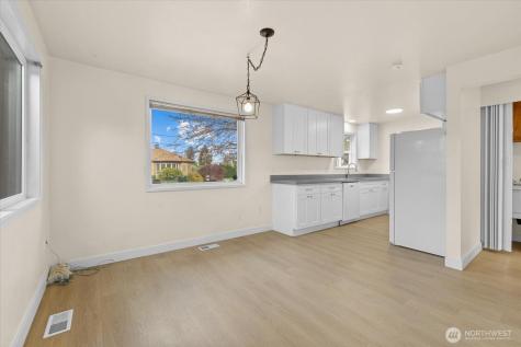 5402 Yakima Avenue Tacoma WA 98408