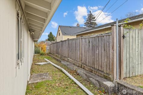 5402 Yakima Avenue Tacoma WA 98408