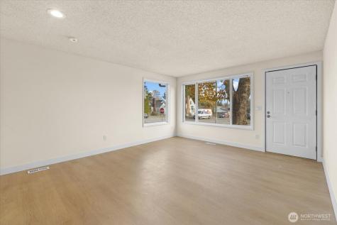5402 Yakima Avenue Tacoma WA 98408