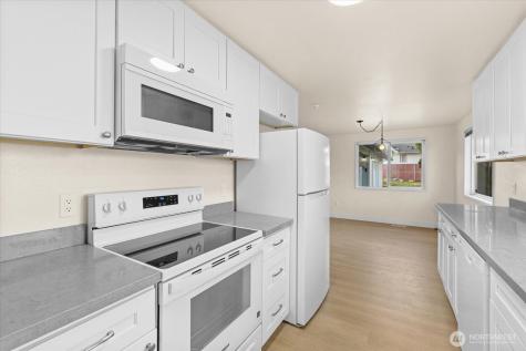 5402 Yakima Avenue Tacoma WA 98408